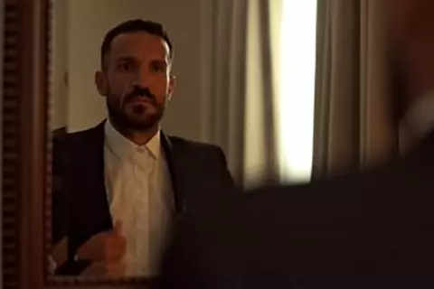 من الأهرامات إلى قلعة الأجداد.. كيف أعلن الصفاقسي التعاقد مع علي معلول؟ (صور)